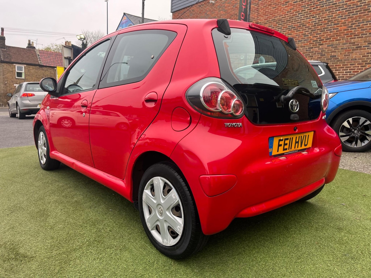 Used Toyota AYGO 2011 for sale - 76508861: Photo 9