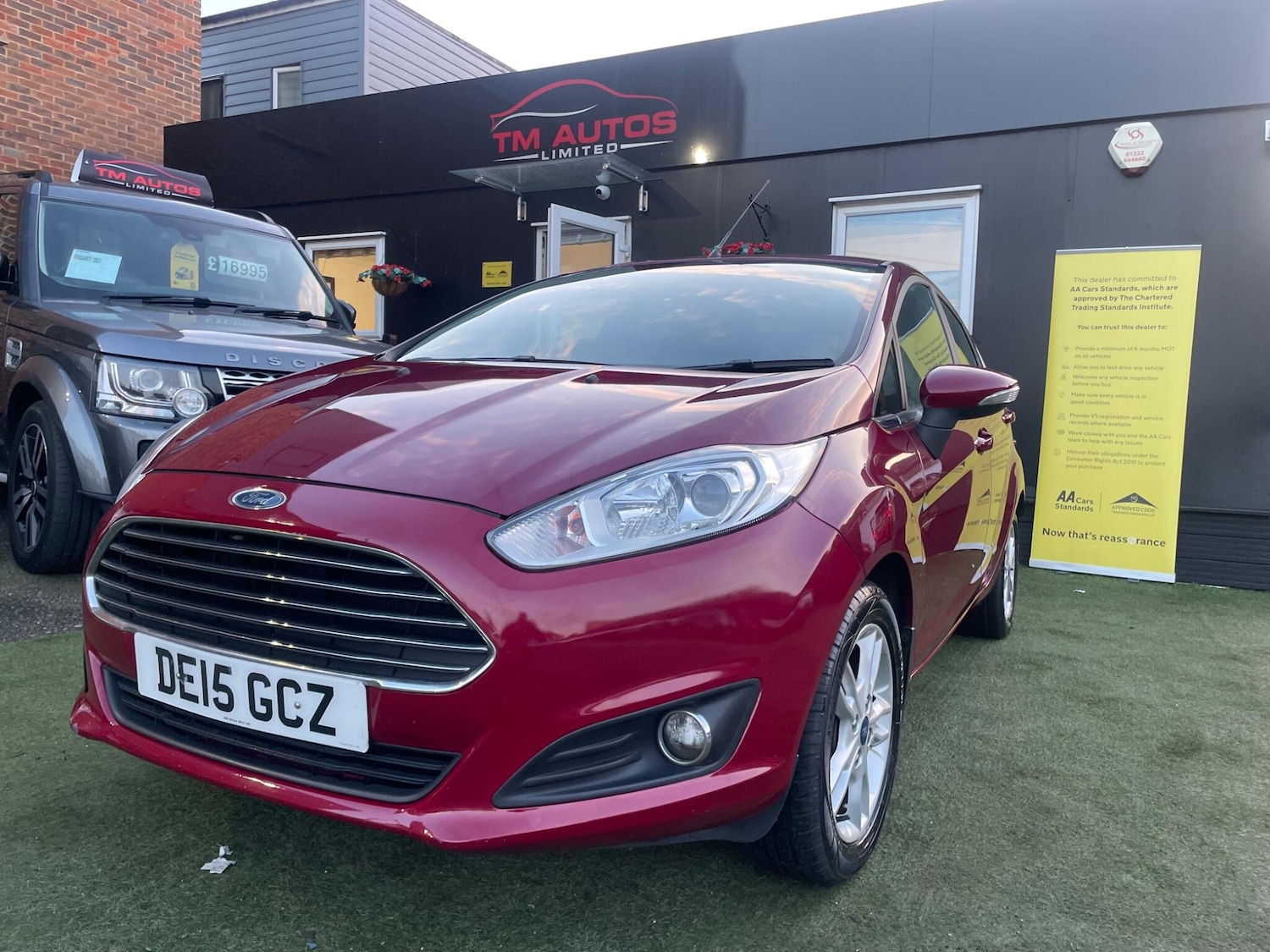 Used Ford Fiesta 2015 for sale - 77747419: Photo 2