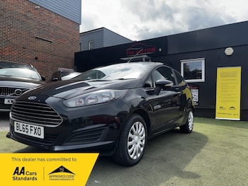 Used Ford Fiesta 2015 for sale - 79289785: Photo