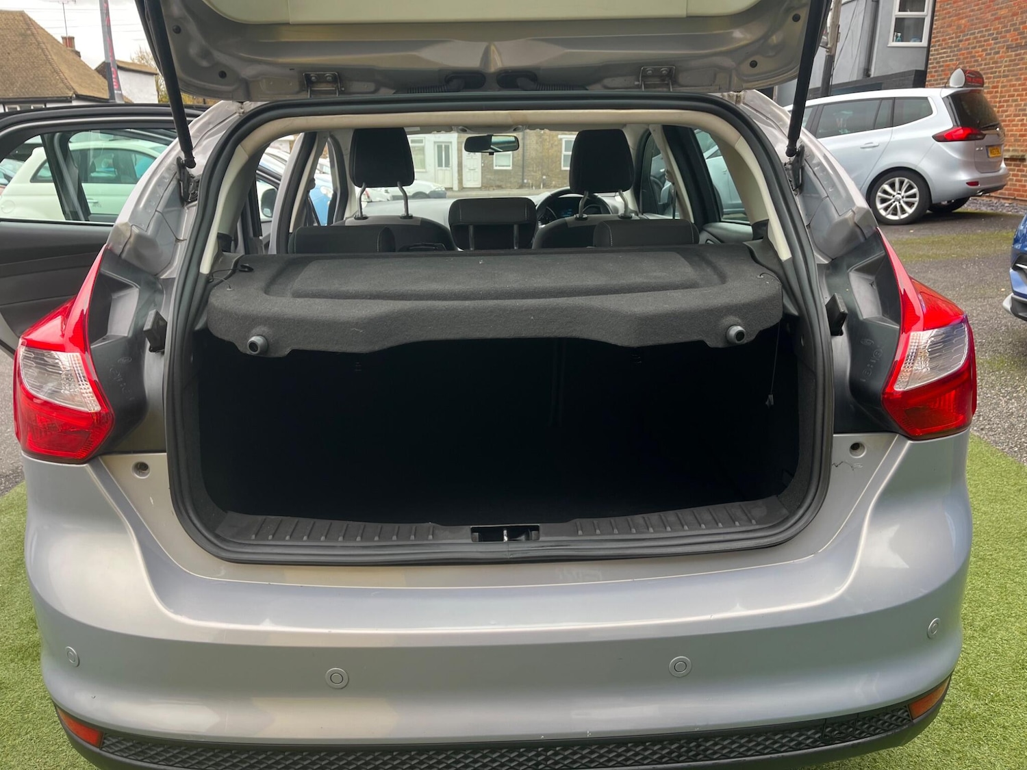 Used Ford Focus 2011 for sale - 76461957: Photo 10