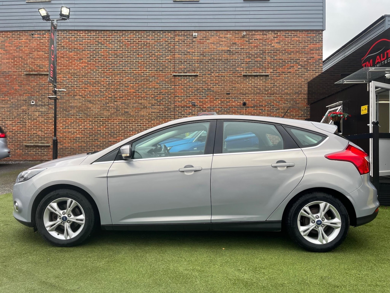 Used Ford Focus 2011 for sale - 76461957: Photo 9