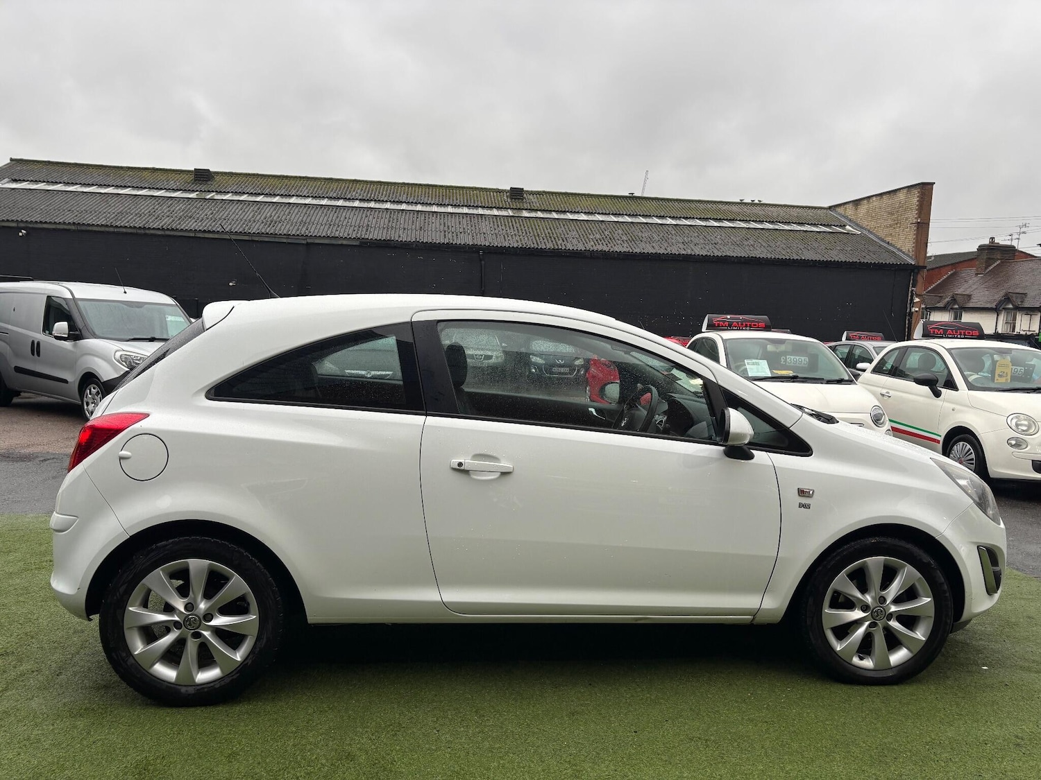 Used Vauxhall Corsa 2014 for sale - 77152715: Photo 5