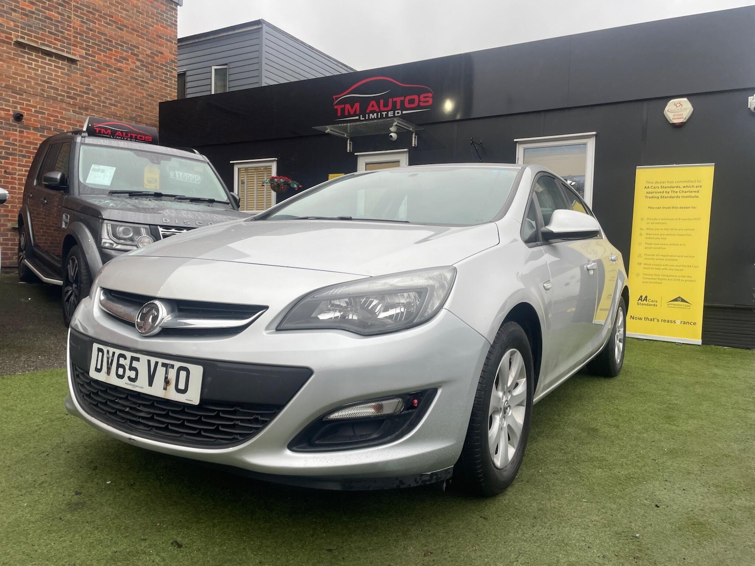 Used Vauxhall Astra 2015 for sale - 77703273: Photo 2