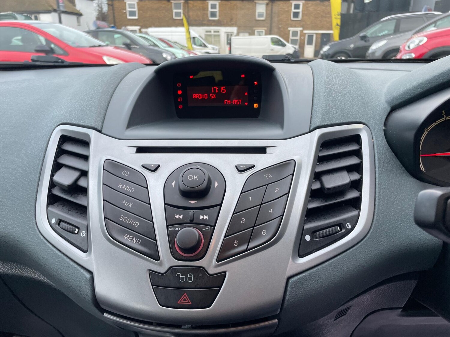 Used Ford Fiesta 2010 for sale - 77546200: Photo 28