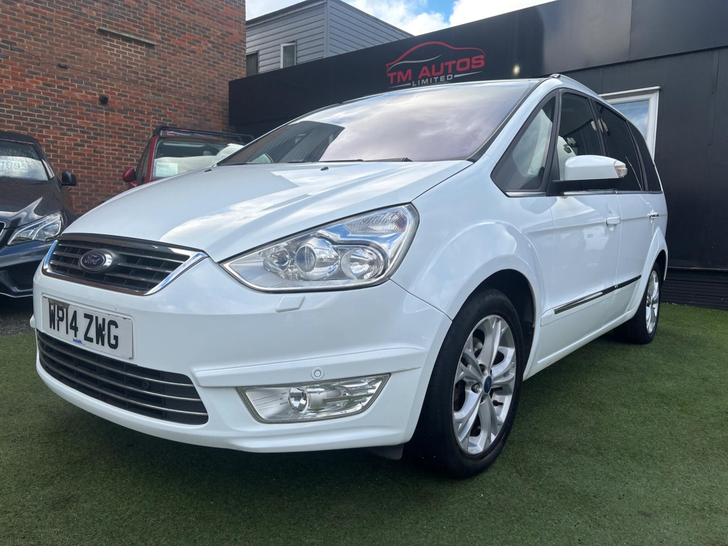 Used Ford Galaxy 2014 for sale - 77269408: Photo 2