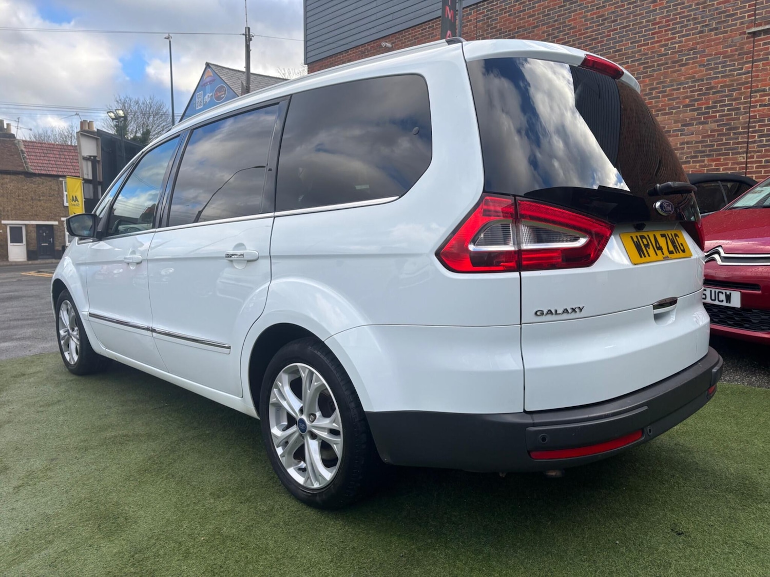 Used Ford Galaxy 2014 for sale - 77269408: Photo 6