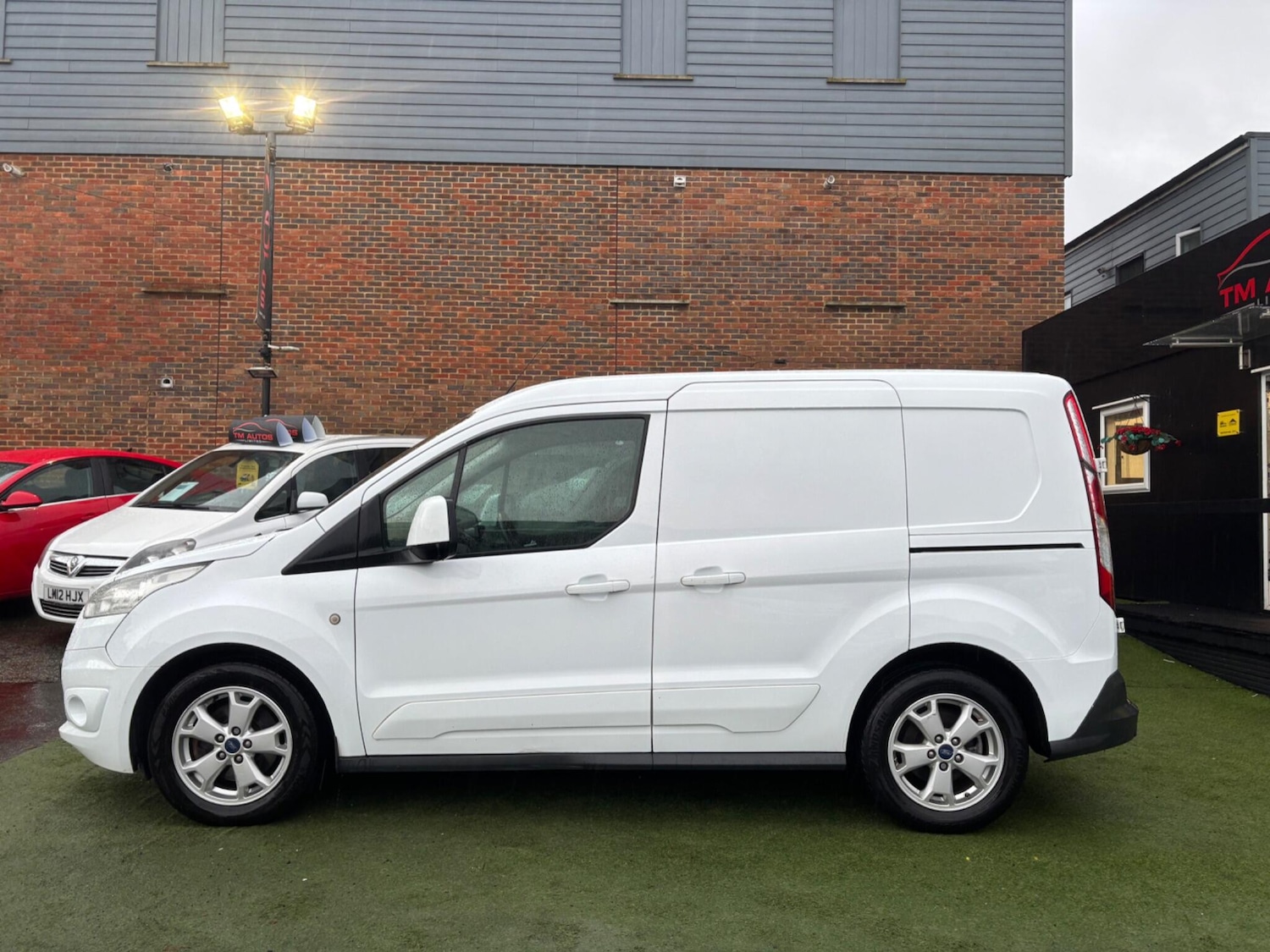 Used Ford Transit Connect 2018 for sale - 77470973: Photo 9