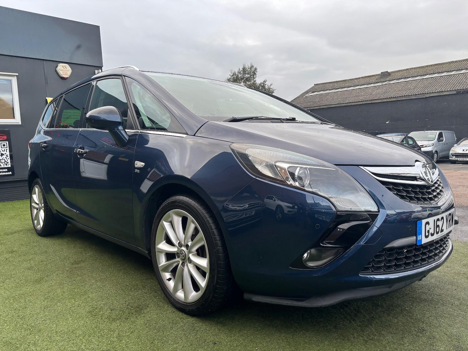 Used Vauxhall Zafira Tourer 2012 for sale - 77118151: Photo 4