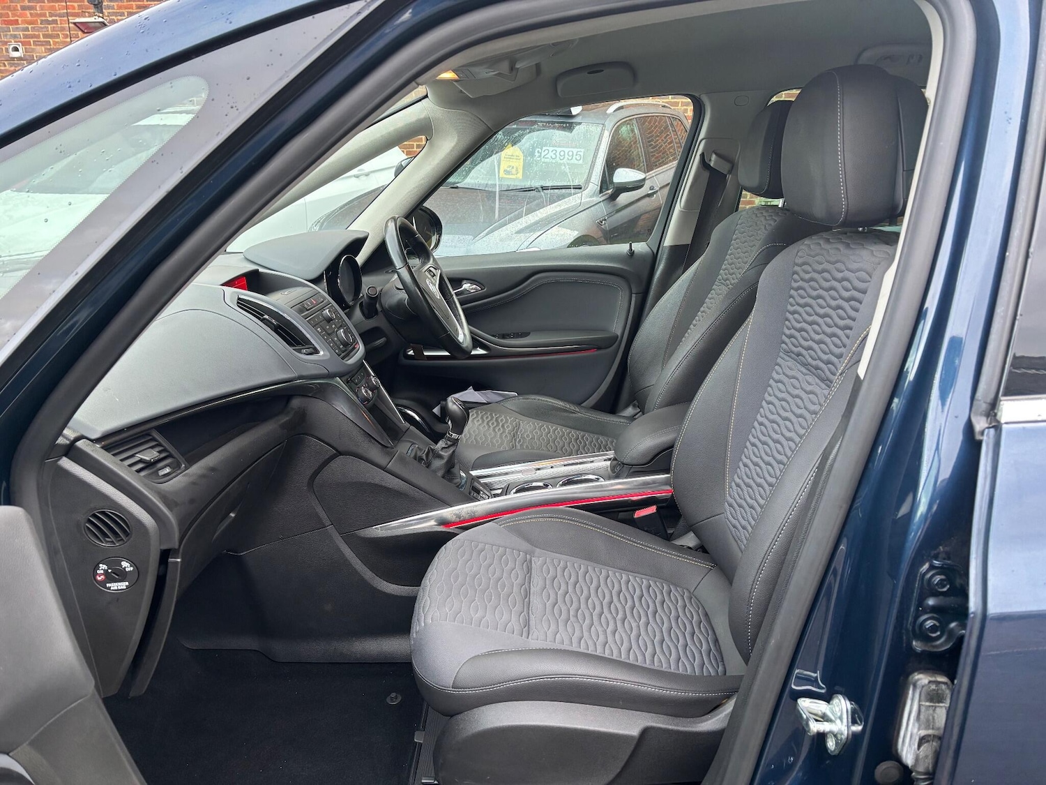 Used Vauxhall Zafira Tourer 2012 for sale - 77118151: Photo 9