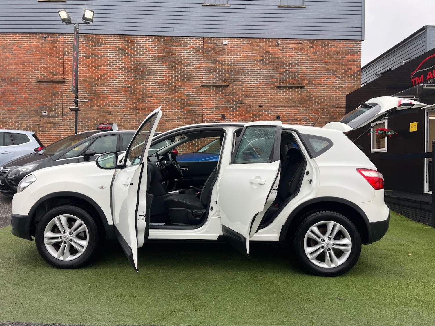 Used Nissan Qashqai 2012 for sale - 76535019: Photo 12