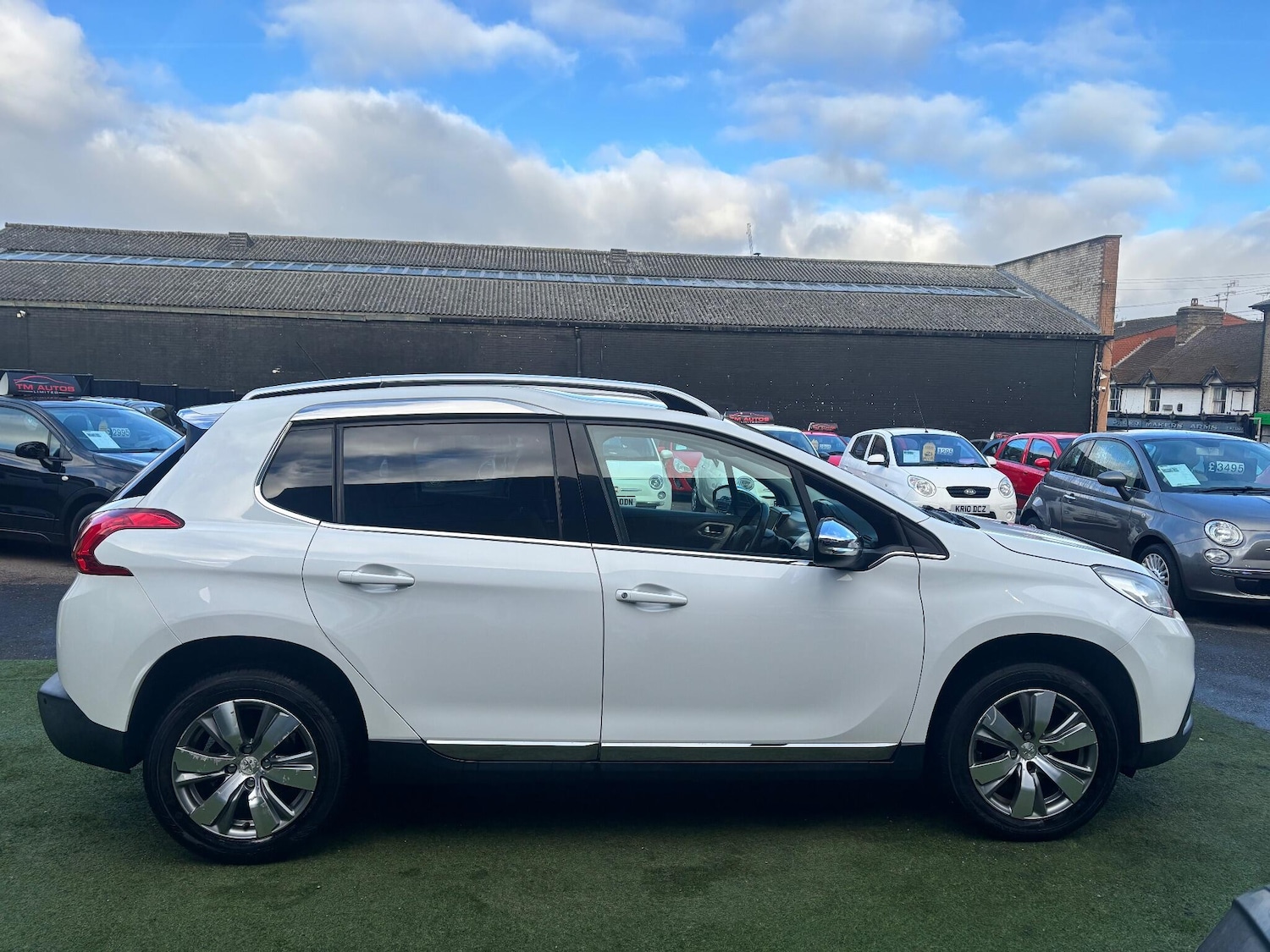 Used Peugeot 2008 2014 for sale - 77056238: Photo 5