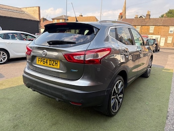 Used Nissan Qashqai 2014 for sale - 79301631: Photo