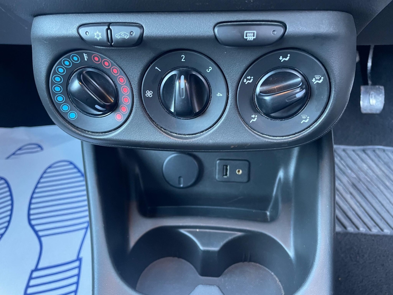 Used Vauxhall Corsa 2015 for sale - 77013943: Photo 28