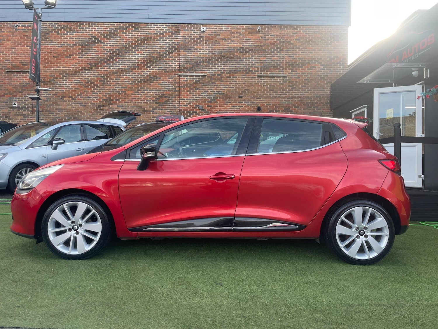 Used Renault Clio 2014 for sale - 76569334: Photo 4