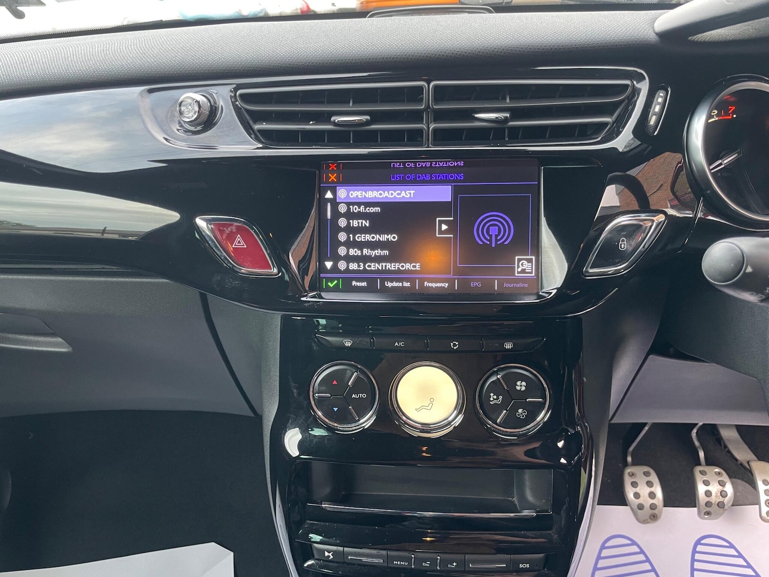 Used DS Automobiles DS 3 2016 for sale - 76466252: Photo 11