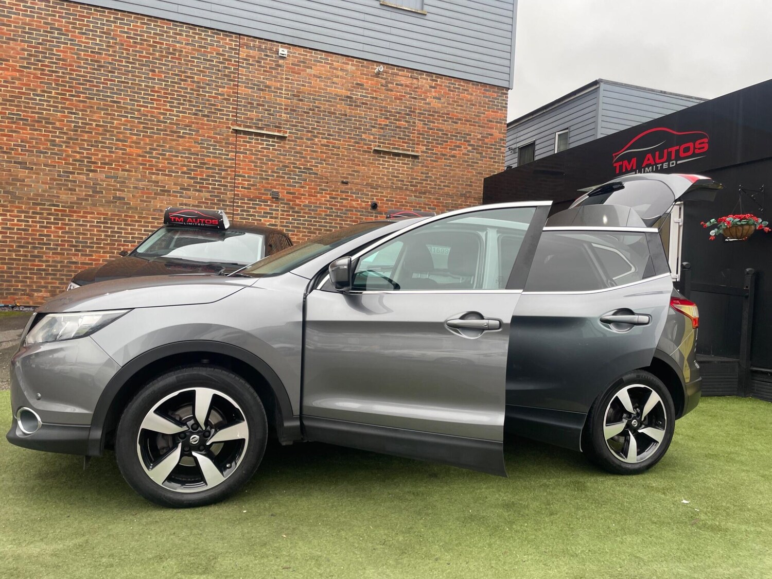 Used Nissan Qashqai 2015 for sale - 77631380: Photo 16