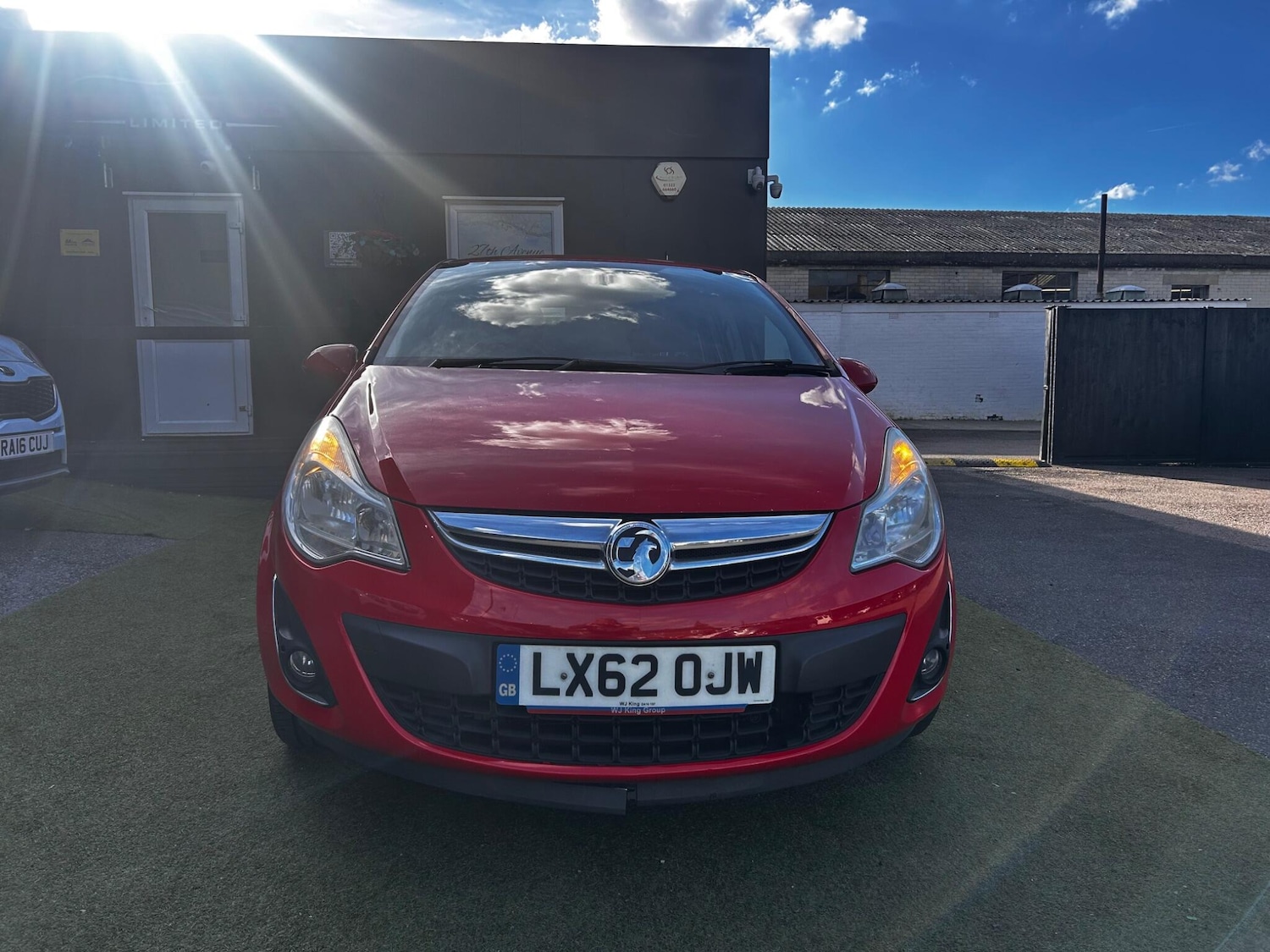 Used Vauxhall Corsa 2012 for sale - 76783306: Photo 2