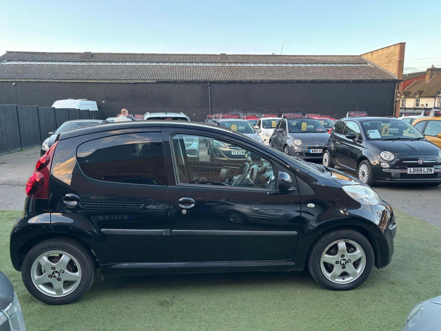 Used Peugeot 107 2014 for sale - 77849119: Photo 6