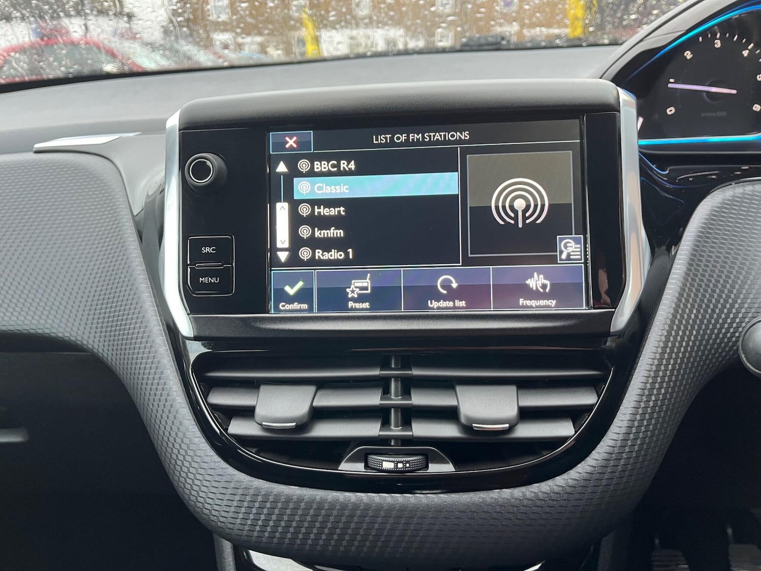 Used Peugeot 2008 2014 for sale - 77629485: Photo 11