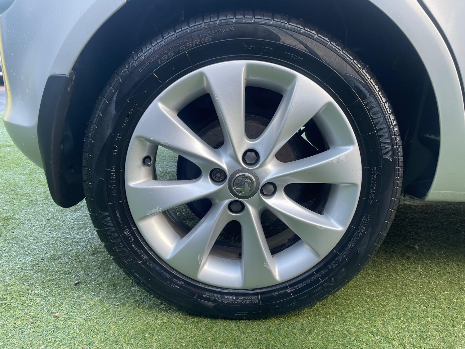 Used Vauxhall Corsa 2014 for sale - 77013945: Photo 14