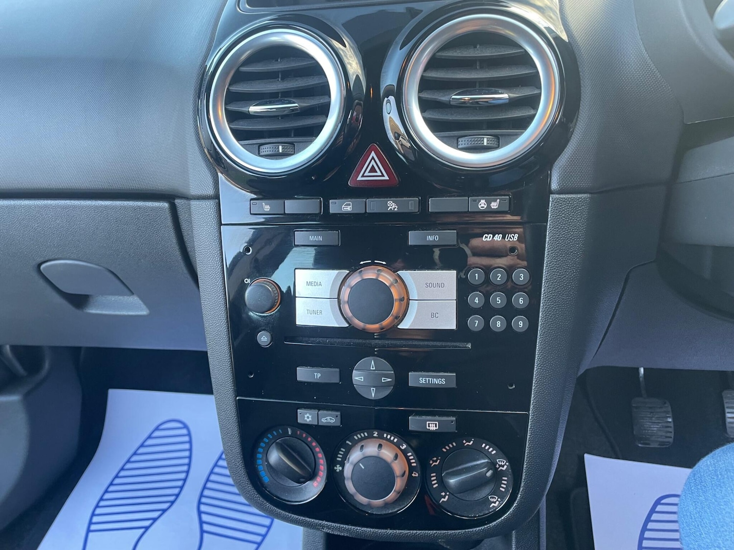 Used Vauxhall Corsa 2014 for sale - 77013945: Photo 27