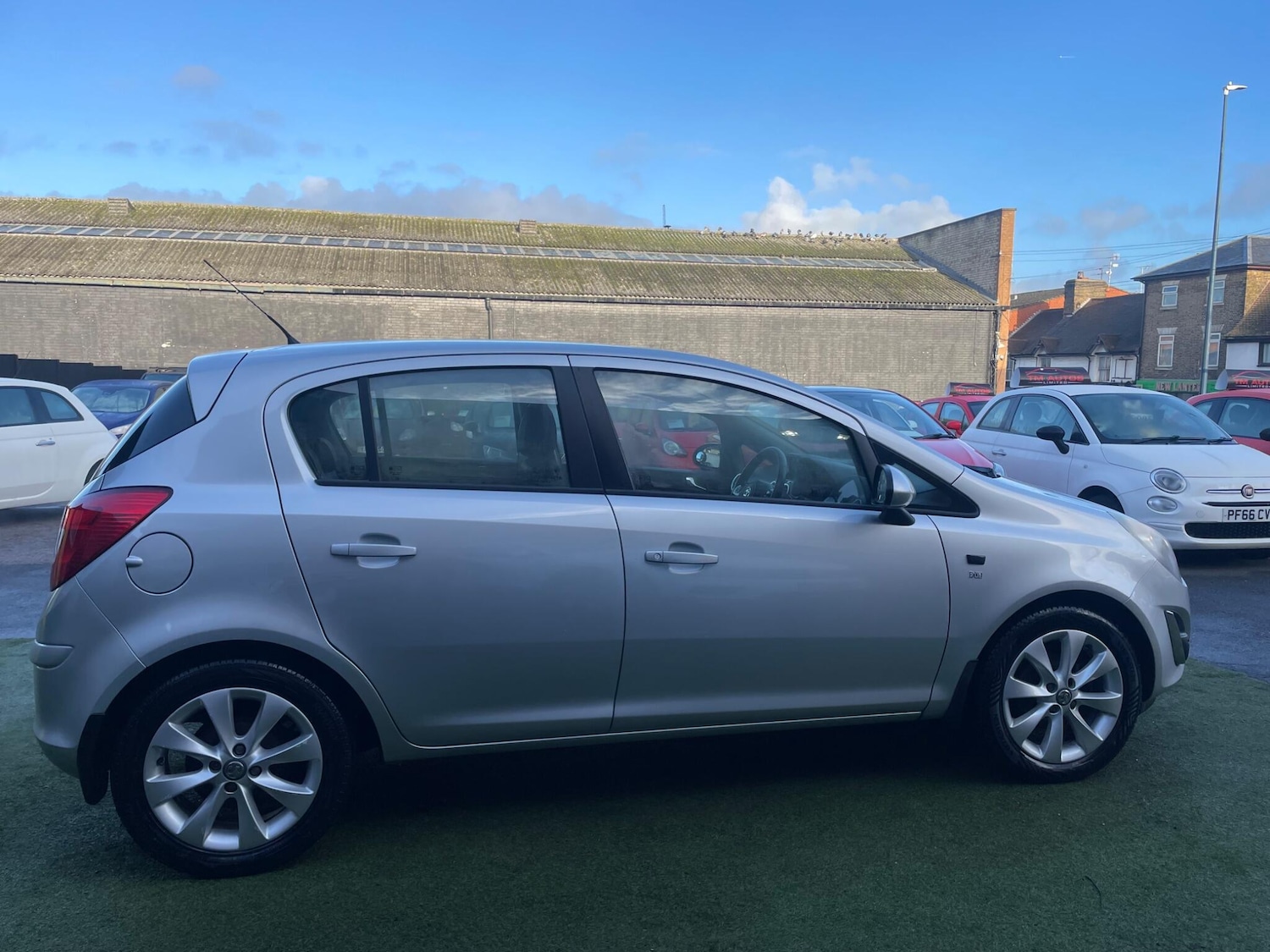 Used Vauxhall Corsa 2014 for sale - 77013945: Photo 9