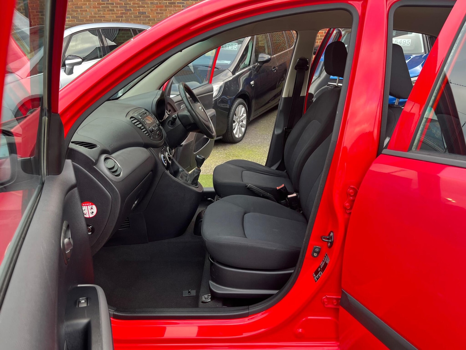 Used Hyundai i10 2009 for sale - 76641585: Photo 15