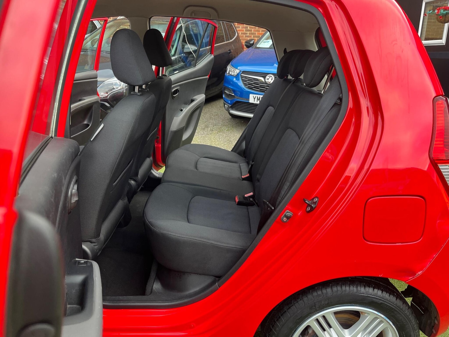 Used Hyundai i10 2009 for sale - 76641585: Photo 16