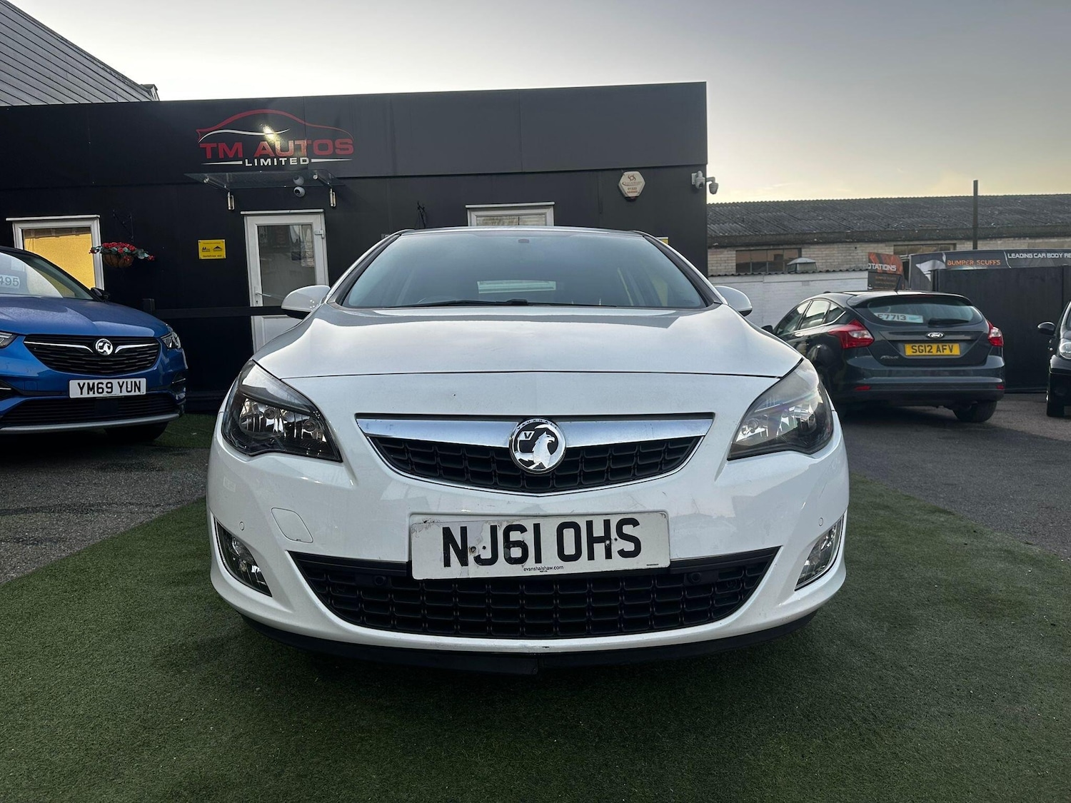Used Vauxhall Astra 2011 for sale - 76663124: Photo 2