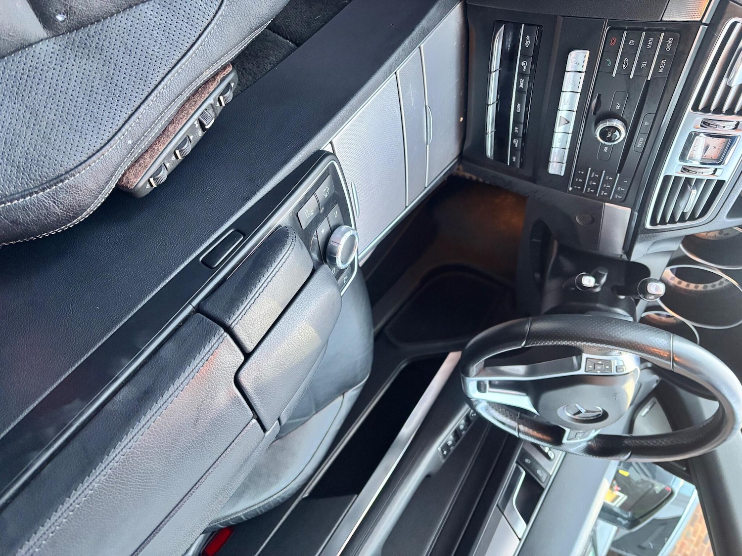 Used Mercedes-Benz E Class 2015 for sale - 76966881: Photo 15