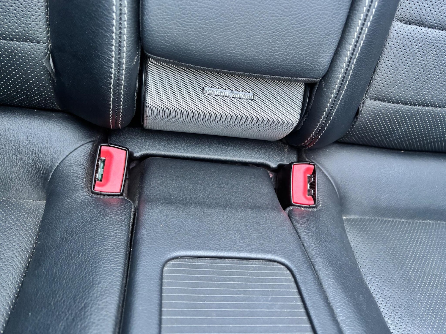 Used Mercedes-Benz E Class 2015 for sale - 76966881: Photo 23