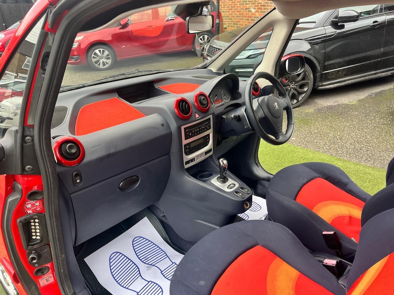 Used Peugeot 1007 for sale - 77368841: Photo 12