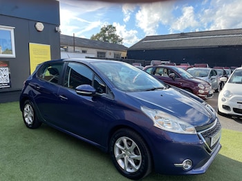 Used Peugeot 208 2014 for sale - 78897437: Photo