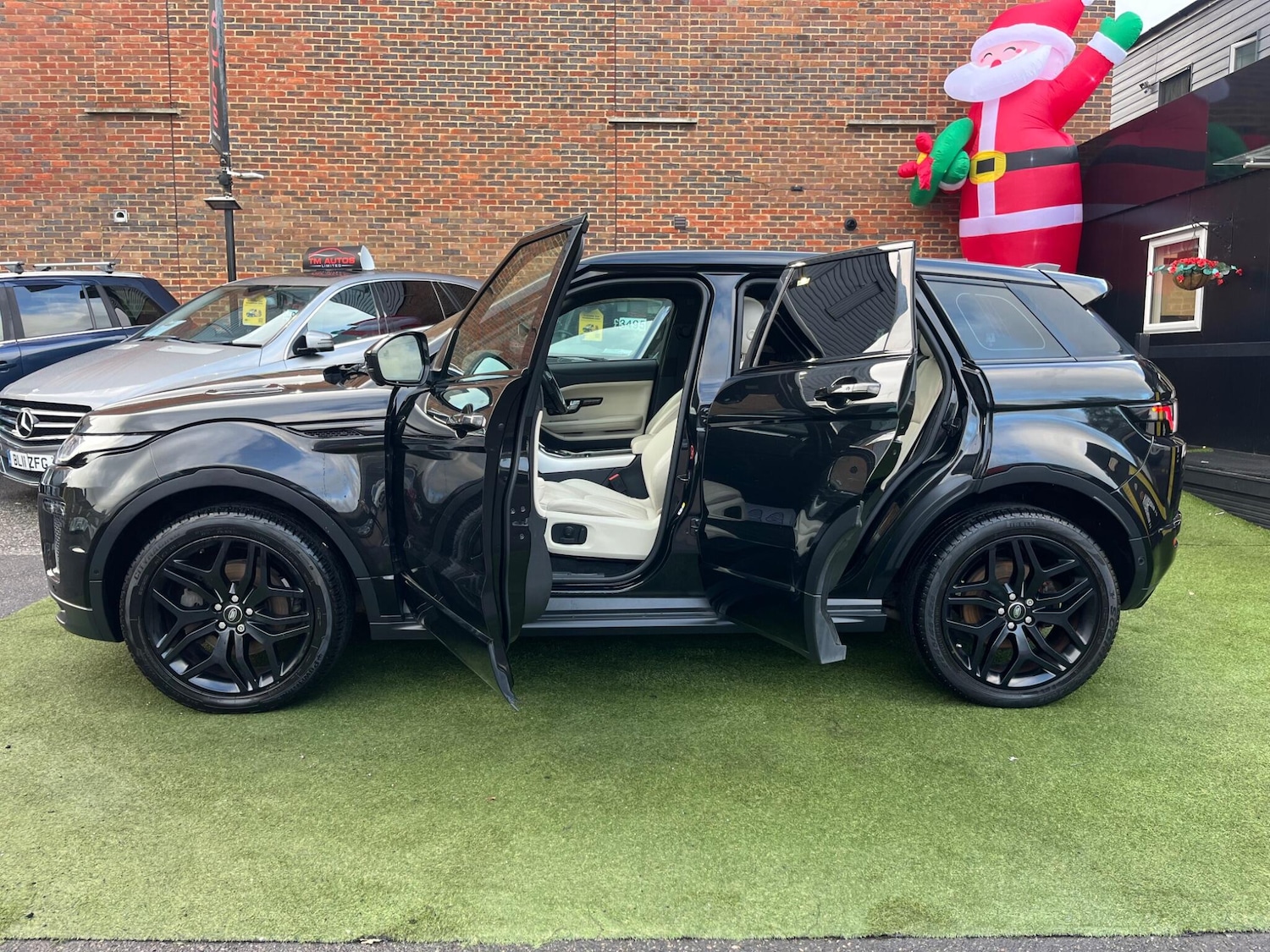 Used Land Rover Range Rover Evoque 2016 for sale - 76739336: Photo 5