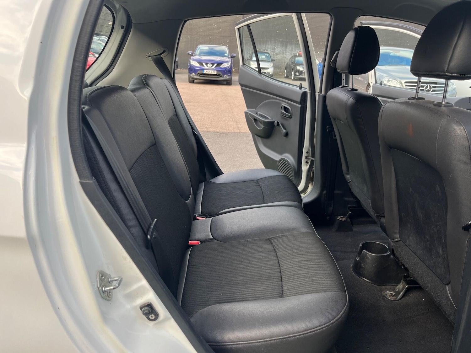 Used Kia Picanto 2010 for sale - 76641587: Photo 16