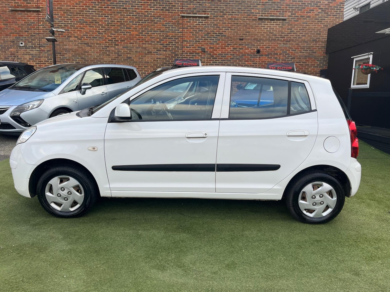 Used Kia Picanto 2010 for sale - 76641587: Photo 7