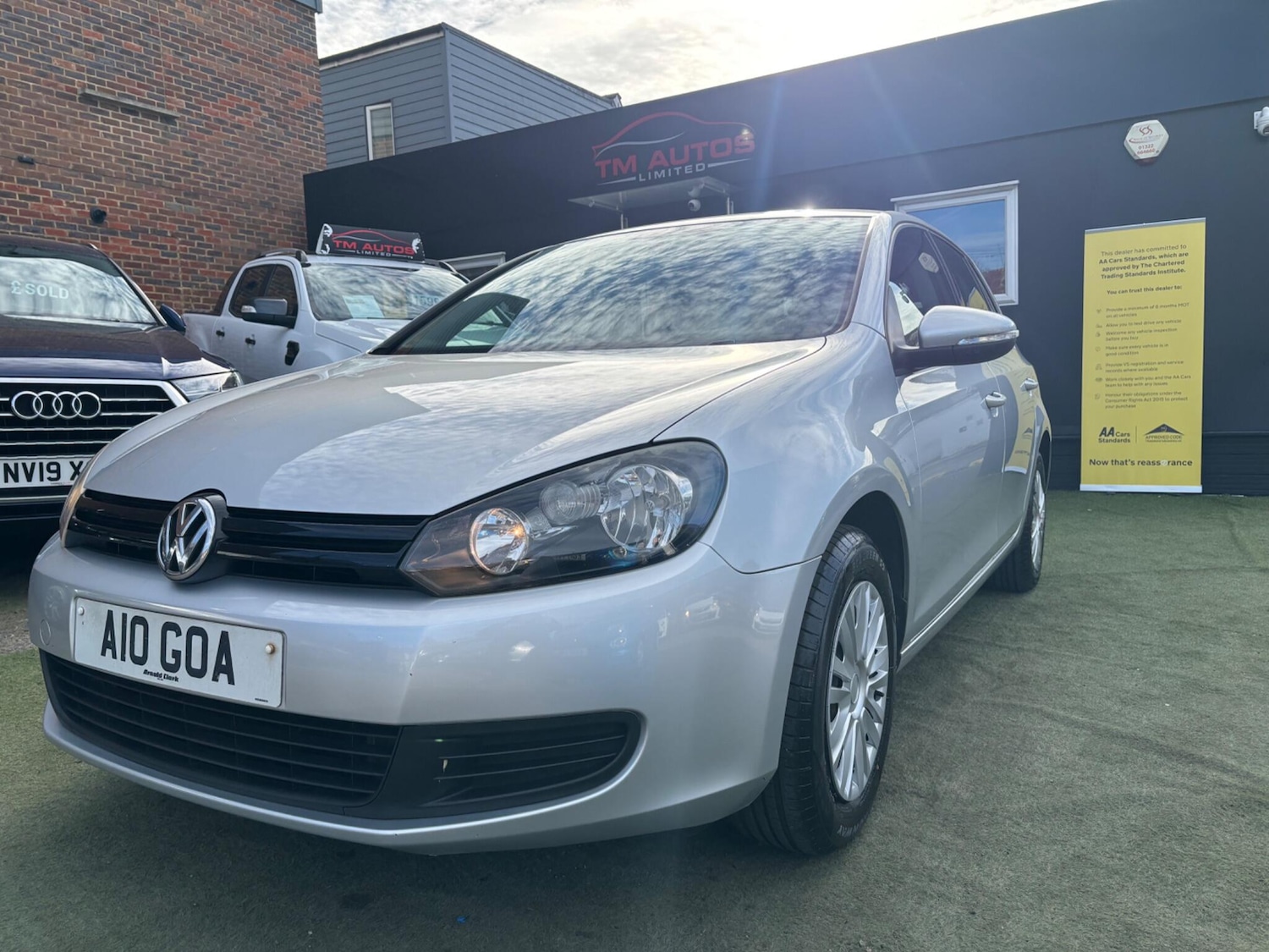 Used Volkswagen Golf 2011 for sale - 78029062: Photo 2