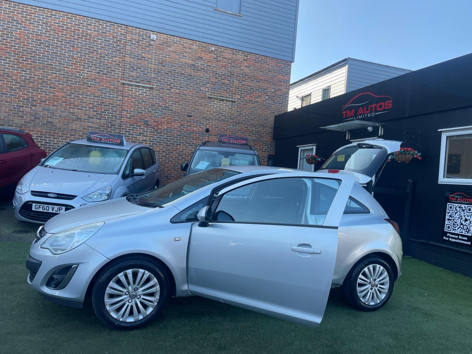 Used Vauxhall Corsa 2013 for sale - 77764211: Photo 13