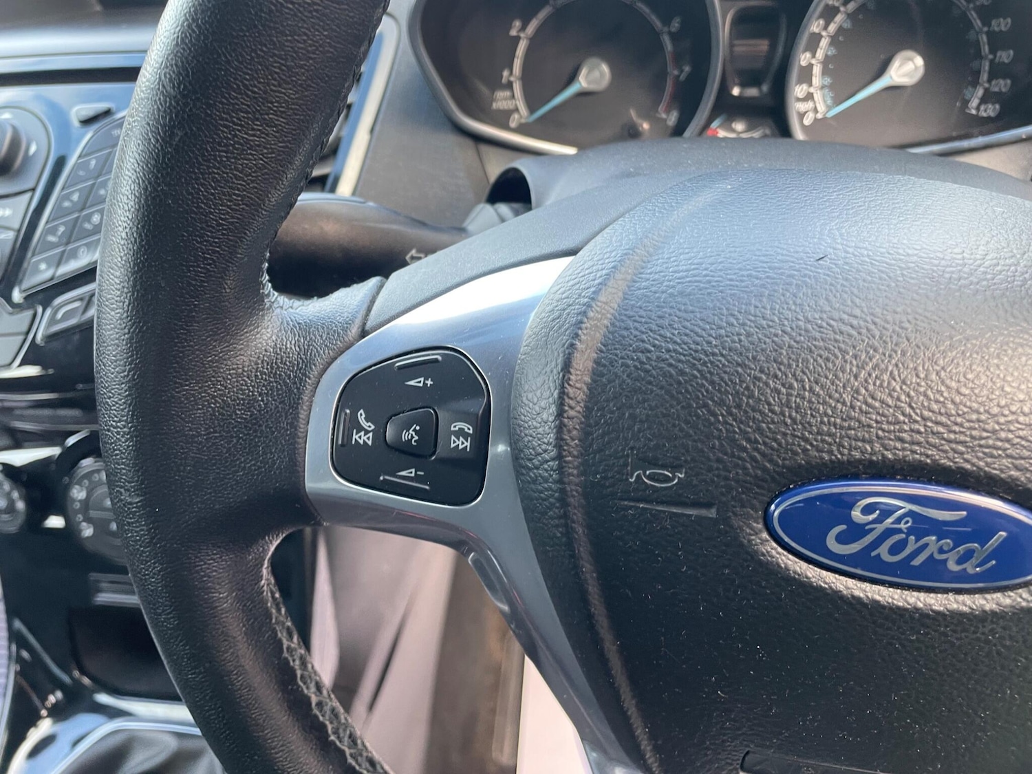 Used Ford Fiesta 2014 for sale - 77205806: Photo 26