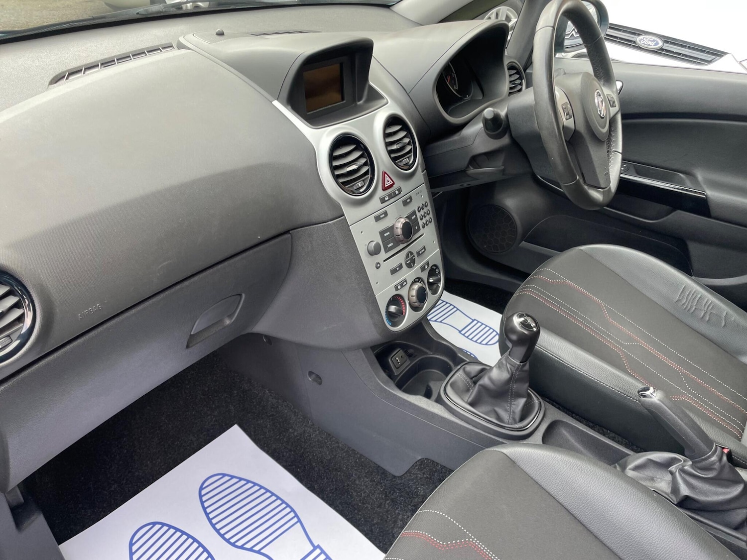 Used Vauxhall Corsa 2012 for sale - 77927500: Photo 17