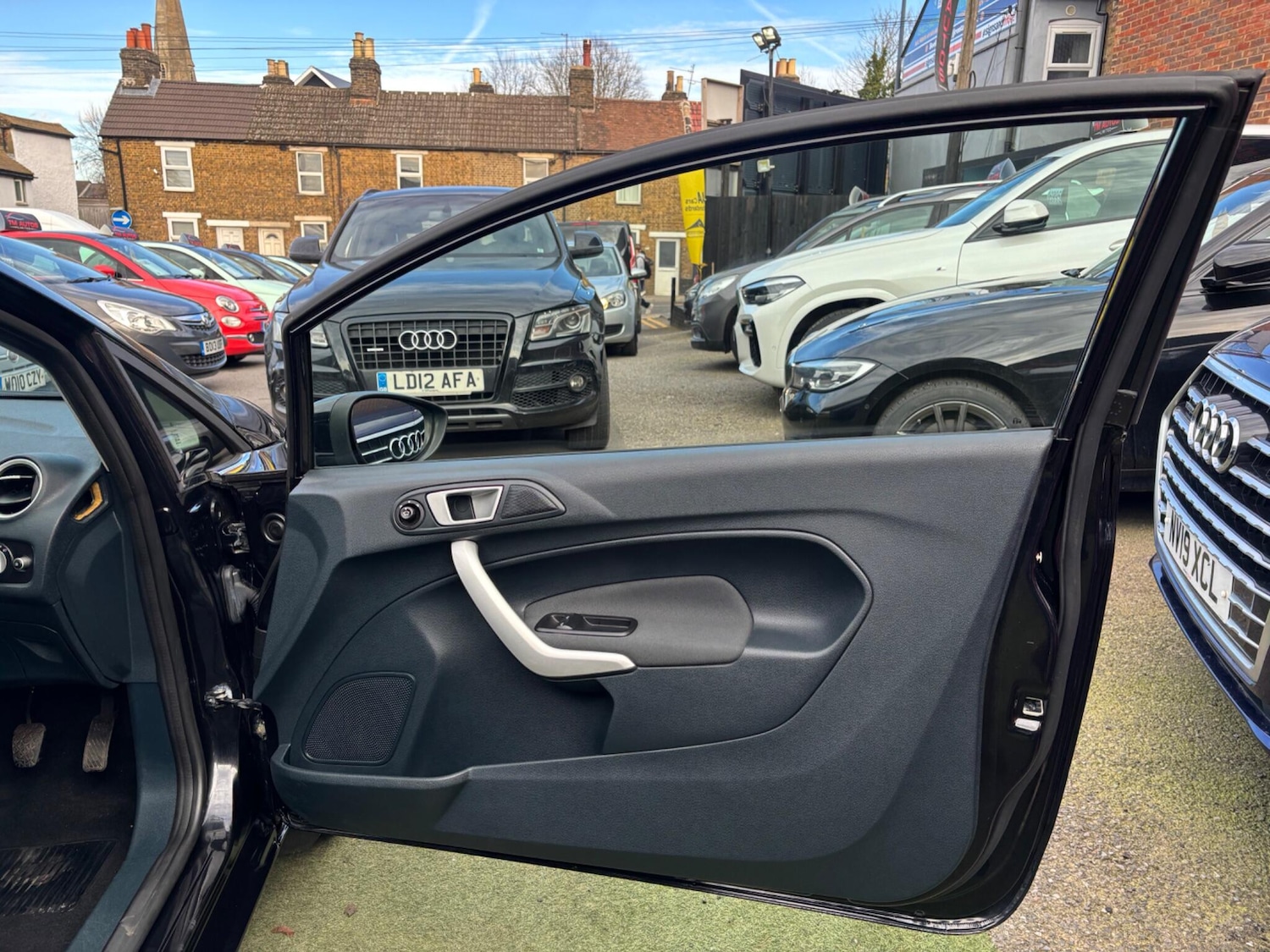 Used Ford Fiesta 2012 for sale - 78029090: Photo 17