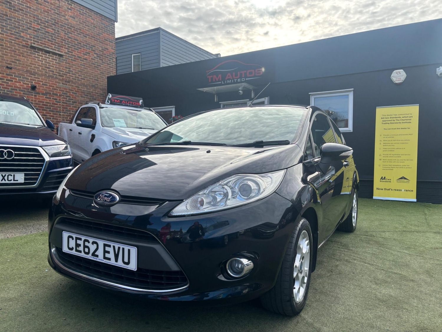 Used Ford Fiesta 2012 for sale - 78029090: Photo 2