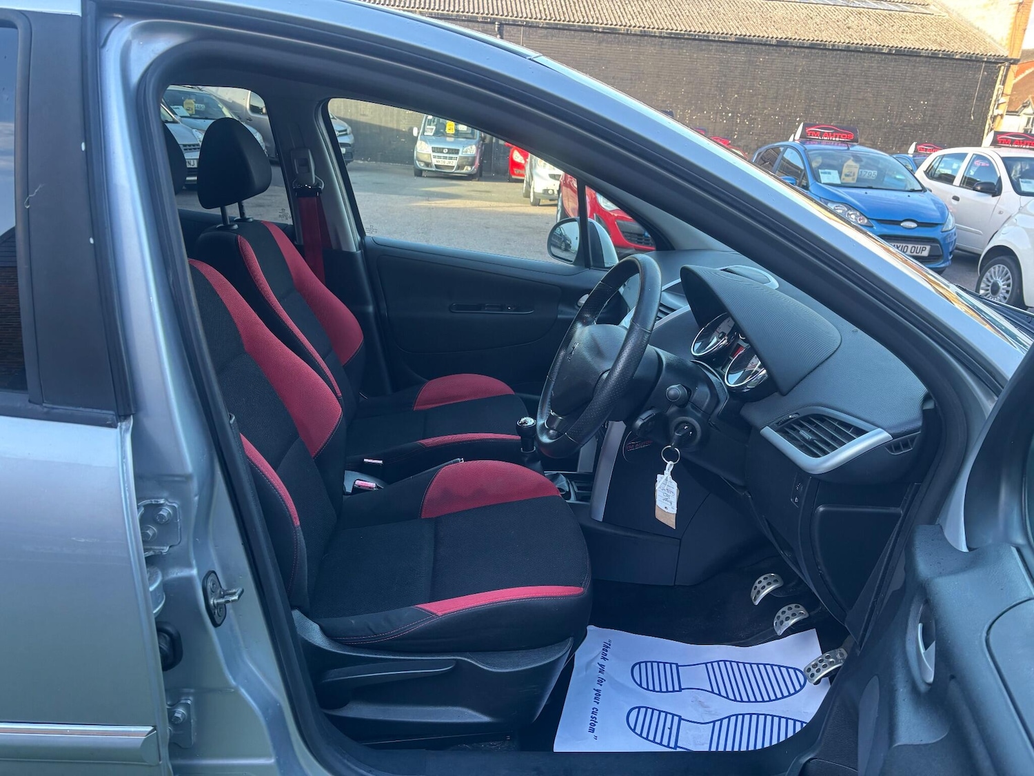 Used Peugeot 207 2012 for sale - 76616897: Photo 17