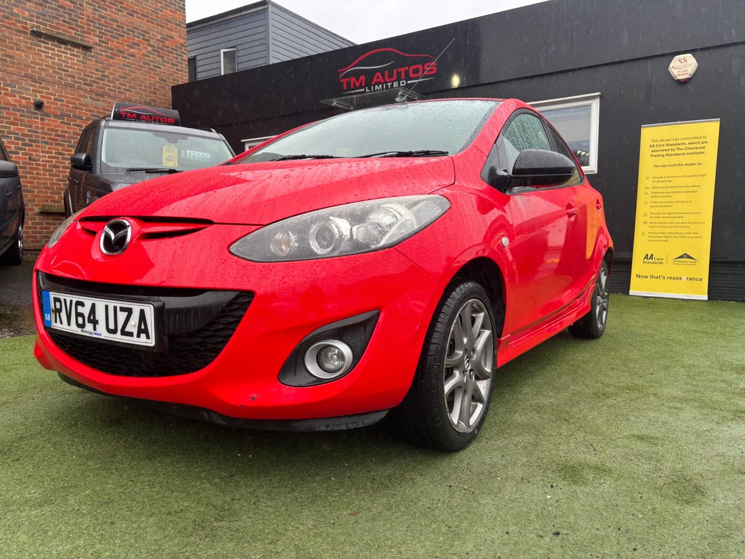 Used Mazda Mazda2 2014 for sale - 77457936: Photo 2
