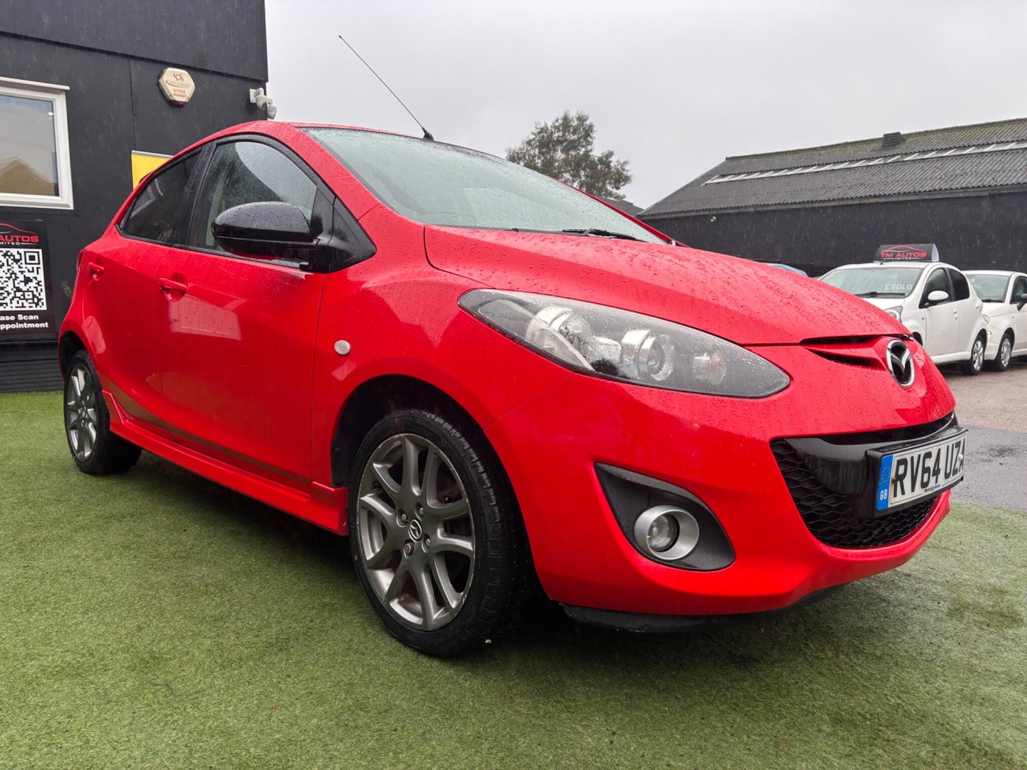 Used Mazda Mazda2 2014 for sale - 77457936: Photo 4