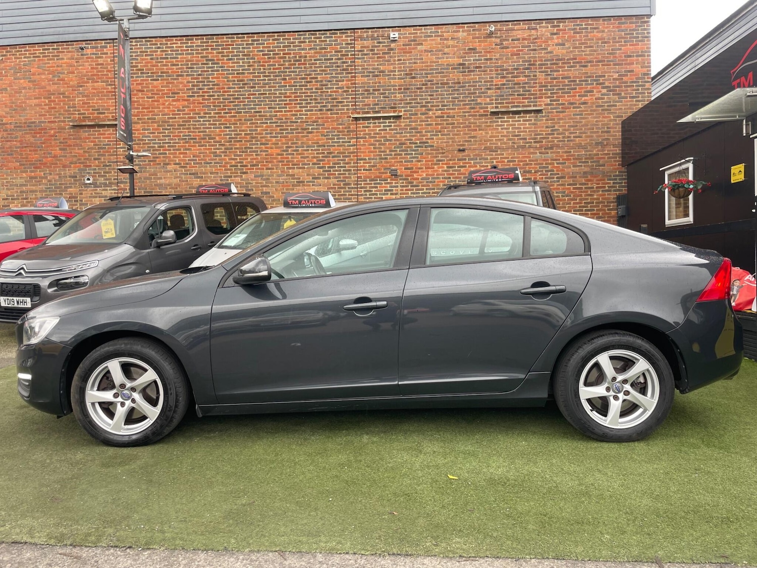 Used Volvo S60 2016 for sale - 77813461: Photo 4