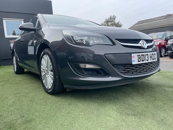 Used Vauxhall Astra 2013 for sale - 77582480: Photo