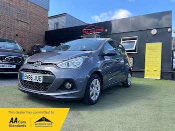 Used Hyundai i10 2017 for sale - 79366665: Photo