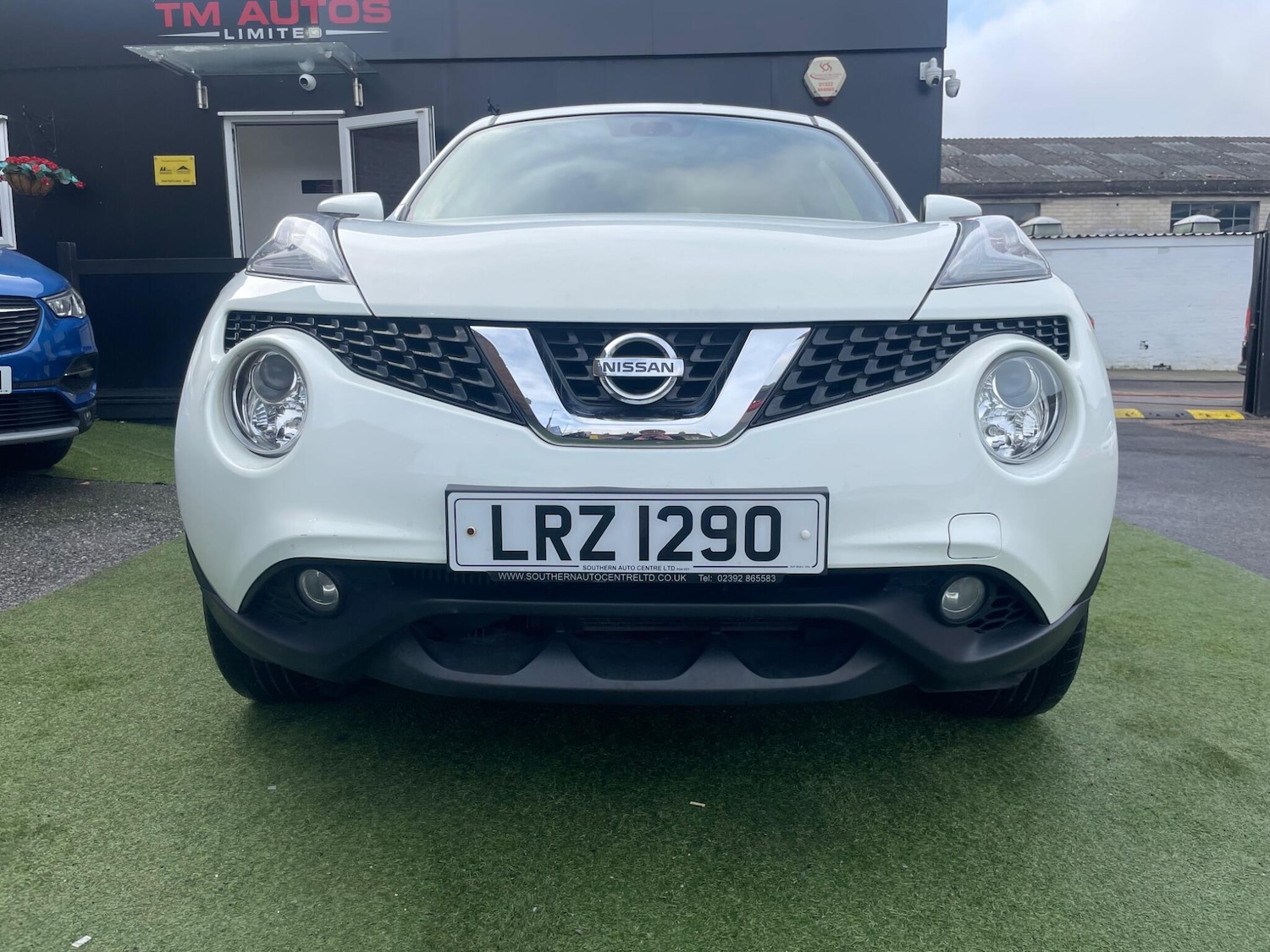 Used Nissan Juke 2016 for sale - 76616898: Photo 2