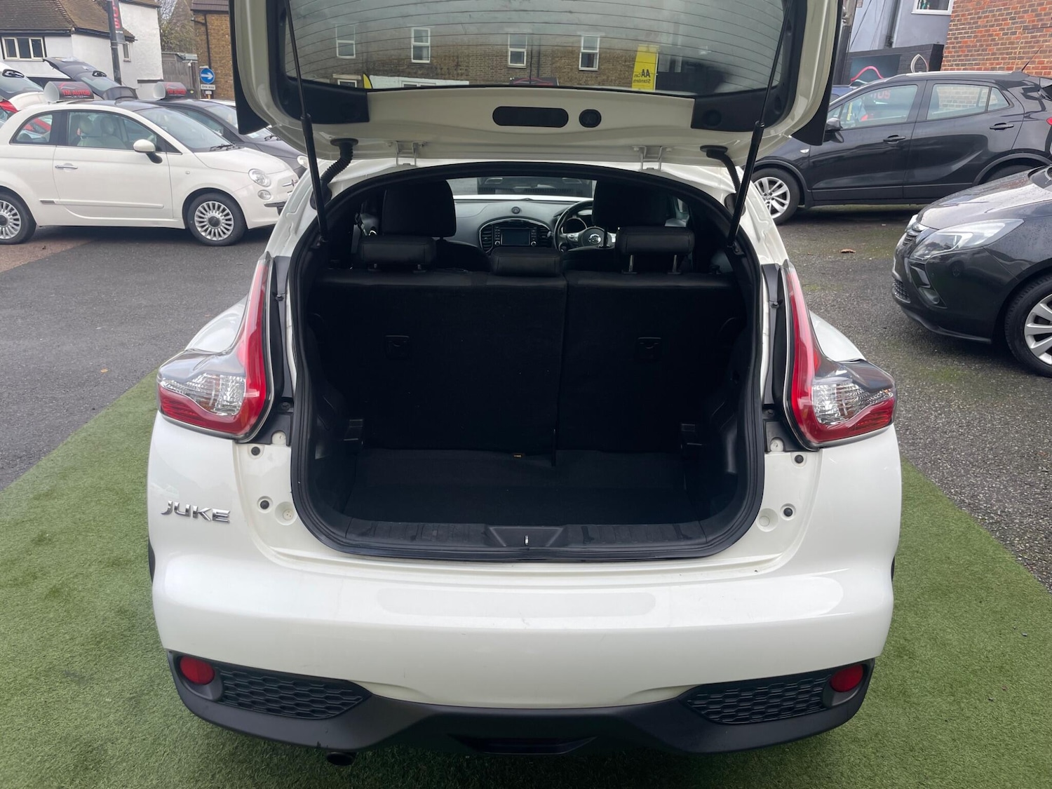 Used Nissan Juke 2016 for sale - 76616898: Photo 8